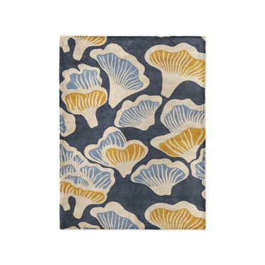 Oyster Mushrooms in Small (30" x 40") Size