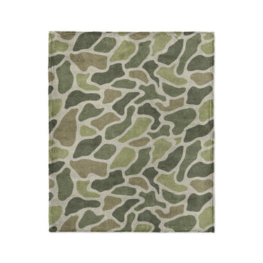 Duck Camo Green in Medium (50" x 60") Size