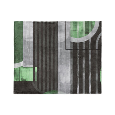 Gordian Dark Green in Medium (50" x 60") Size