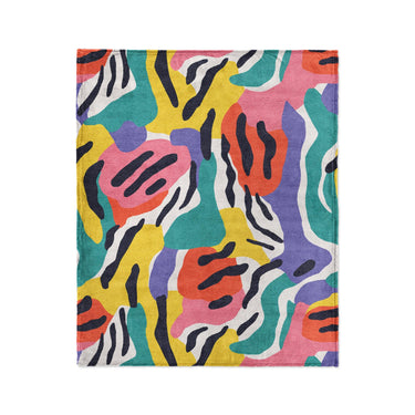 Lorenza Multicolor in Medium (50" x 60") Size
