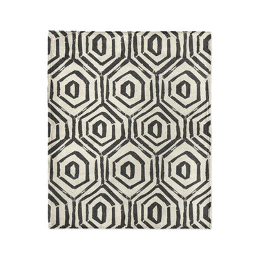 Torrance Black & Ivory in Medium (50" x 60") Size