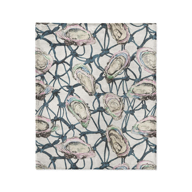 Fresh Oysters in Medium (50" x 60") Size