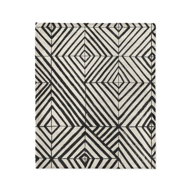 Ludwig Black & Ivory in Medium (50" x 60") Size