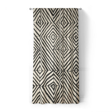 Ludwig Black & Ivory in Standard (50" x 84") Size