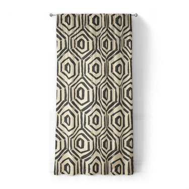 Torrance Black & Ivory in Standard (50" x 84") Size