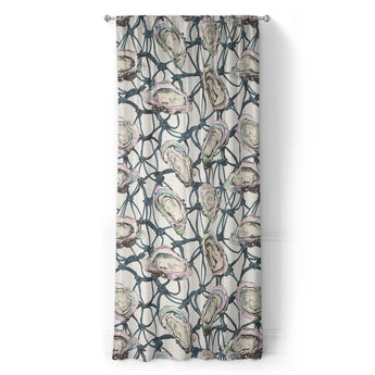 Fresh Oysters in Long (50" x 96") Size
