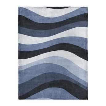 Sinuous Navy Monochrome in Large (60" x 80") Size
