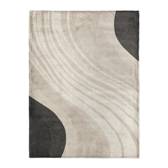Elowin Ivory & Black in Large (60" x 80") Size