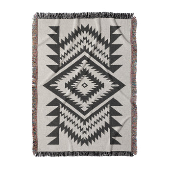 Reyno Black & Ivory in Large (80" x 60") Size