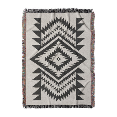 Reyno Black & Ivory in Large (80" x 60") Size