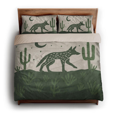 Desert Coyote Forest & Moss Green king - microfiber - Natural Backing