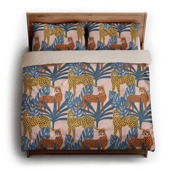 Tropical Cheetahs king - microfiber - Natural Backing