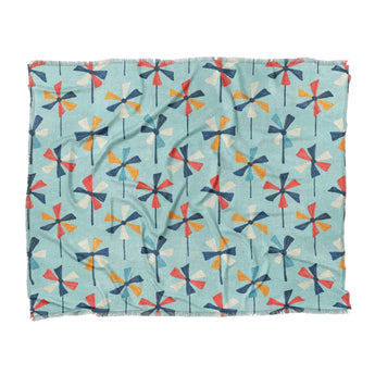 Breezy Pinwheels in King (104" x 88") Size