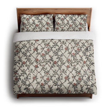 Rose Lattice in King (104" x 88") Size