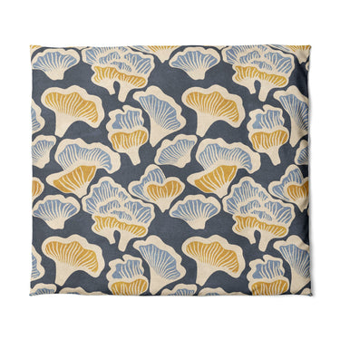 Oyster Mushrooms in King (104" x 88") Size