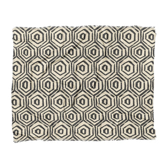 Torrance Black & Ivory in King (104" x 88") Size