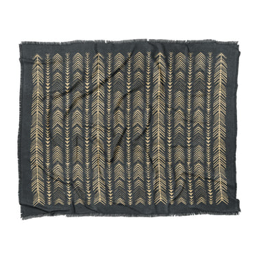 Yokanna Navy & Ivory in King (104" x 88") Size