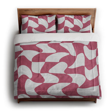 Twyla Checkered Fuchsia in King (104" x 88") Size