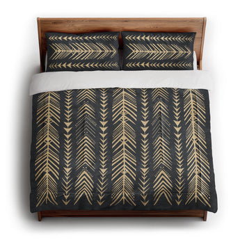Yokanna Navy & Ivory in King (104" x 88") Size