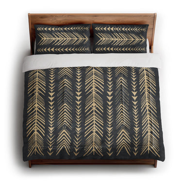 Yokanna Navy & Ivory in King (104" x 88") Size