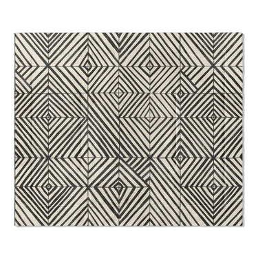 Ludwig Black & Ivory in King (104" x 88") Size