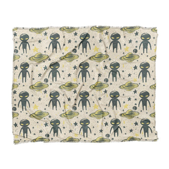 Space Aliens in King (104" x 88") Size