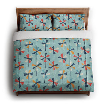 Breezy Pinwheels in King (104" x 88") Size