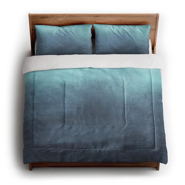 Kieran Watercolor Teal Ombre in King (104" x 88") Size