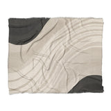 Elowin Ivory & Black in King (104" x 88") Size