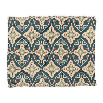 Merrin Blue & Ivory in King (104" x 88") Size
