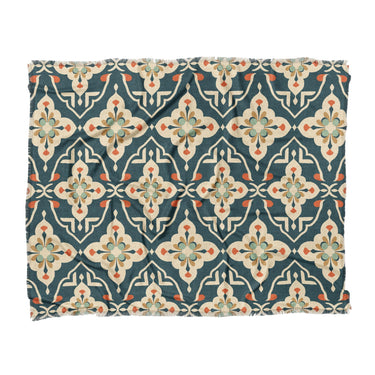 Merrin Blue & Ivory in King (104" x 88") Size