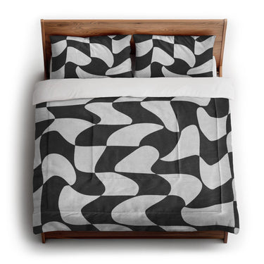 Twyla Checkered Black & White in King (104" x 88") Size