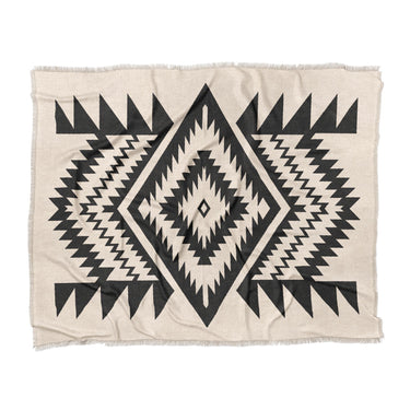 Reyno Black & Ivory in King (104" x 88") Size