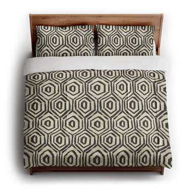 Torrance Black & Ivory in King (104" x 88") Size