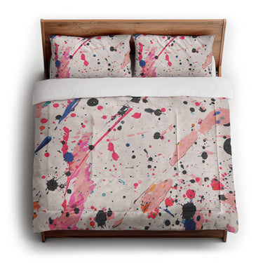 Kayla Paint Splatter in King (104" x 88") Size