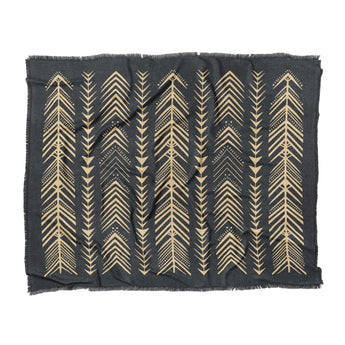 Yokanna Navy & Ivory in King (104" x 88") Size