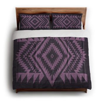 Reyno Lilac & Eggplant in King (104" x 88") Size
