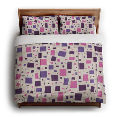 Geometric Confetti Purple & Pink in King (104" x 88") Size
