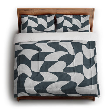 Twyla Checkered Navy in King (104" x 88") Size