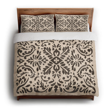 Floranna Ivory & Black in King (104" x 88") Size