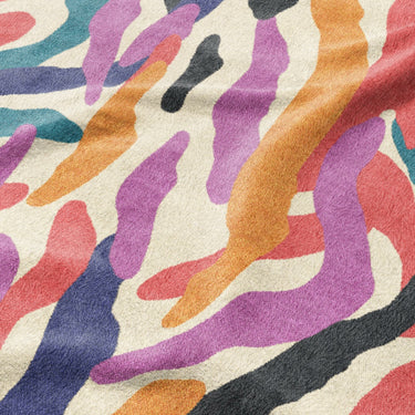 Alessa Multicolor Mockup Fleece Detail