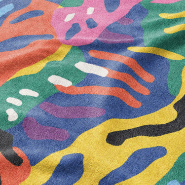 Giulia Multicolor Mockup Fleece Detail