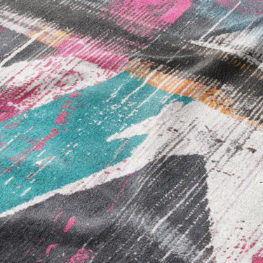 Xanther Multicolor Mockup Fleece Detail