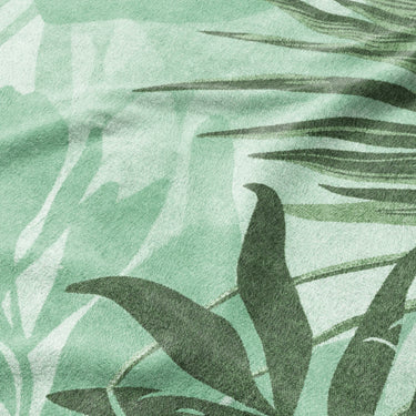 Florian Green Mockup Fleece Detail