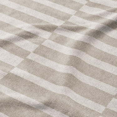 Spectra Taupe Mockup Fleece Detail