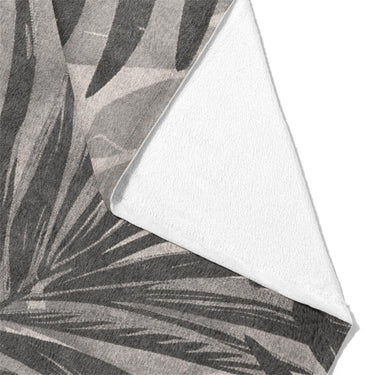 Florian Greyscale Mockup Fleece Fold