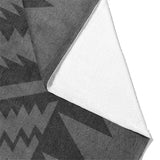 Reyno Black & Charcoal Mockup Fleece Fold