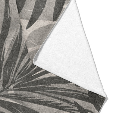 Florian Greyscale Mockup Fleece Fold