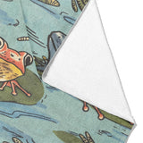 Frog Pond Mockup Fleece Fold