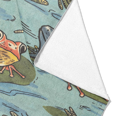 Frog Pond Mockup Fleece Fold